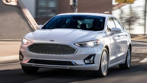 Mau Beli Mobil Hybrid di 2025? Hindari 8 Model Ini Jika Tak Ingin Rugi